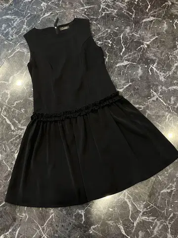 온워드 Tiaclasse 티아클라세 프릴 원피스