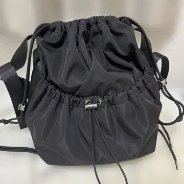 ZARA 자라 나일론 숄더백 블랙
