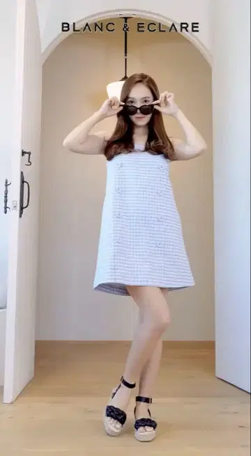 BLANC & ECLARE 슬리브리스 미니 원피스