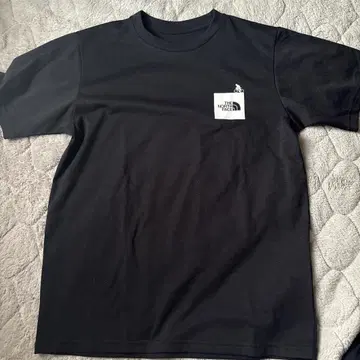 THE NORTH FACE 블랙 티셔츠