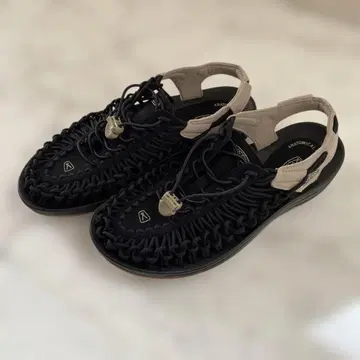 KEEN UNEEK 유니크 26.5cm 블랙, 베이지
