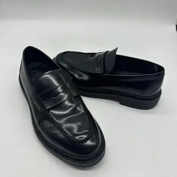 자라 블랙 가죽 로퍼