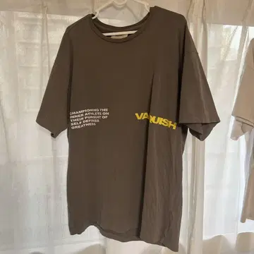 VANISH VANQUISH M 사이즈 그레이 티셔츠