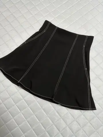SNIDEL 플레어 스커트 블랙