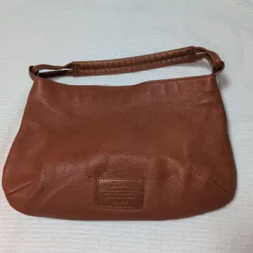 Dakota 브라운 가죽 핸드백