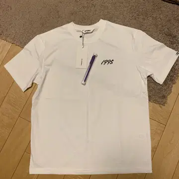 새상품 메그네이트 ZMILLENNIAL 티셔츠 Jimin