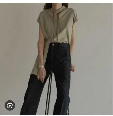 MANOF 마노프 DEEP SLIT RIBBON TOPS 셔츠 블라우스