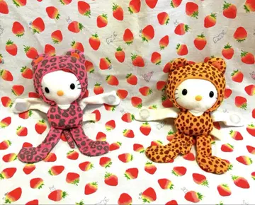 산리오 헬로키티 레오파드 무늬 인형옷 자석 포함 봉제 인형 2개 세트