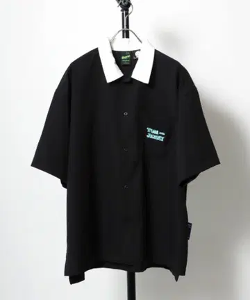 즉시 구매 환영] 톰과 제리 등 자수 반팔 클레릭 칼라 셔츠 블랙 M