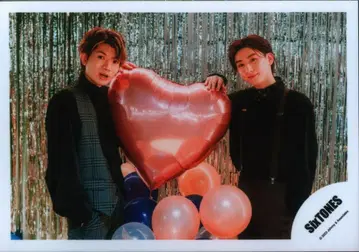 SixTONES 목소리 타카치 유고/교모토 타이가 공식 사진 *1장