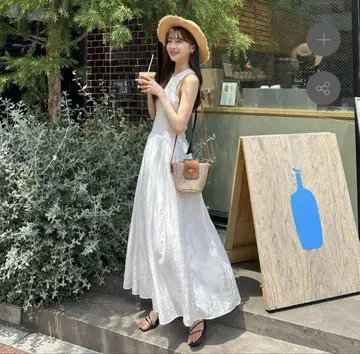 아이렛 레이스 도킹 원피스 홀리데이 앤 홀리데이