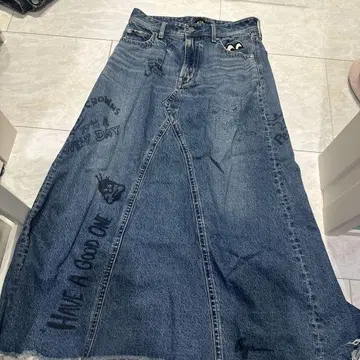 데님 롱 스커트 메시지 프린트