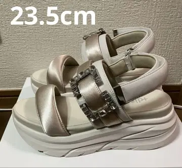 다이애나 비쥬 장식 스포츠 샌들 23.5cm