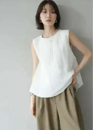 와셔 타프타 벌룬 블라우스 화이트/루미에르 같은 형태