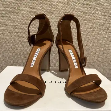 피피 시크 샌들 23.0cm