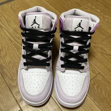 Air Jordan 1MID 핑크 화이트 하이컷 스니커즈