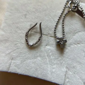 십자가 다이아 목걸이 탑