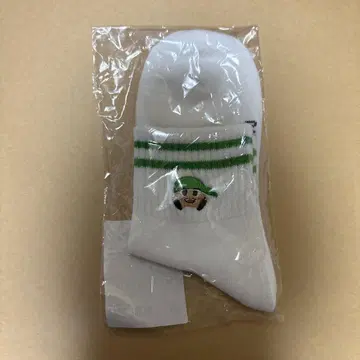 WEST. 양말 그린