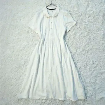 프라이어리티 폴로 원피스 펄 비쥬 플레어 A 라인 반팔 화이트