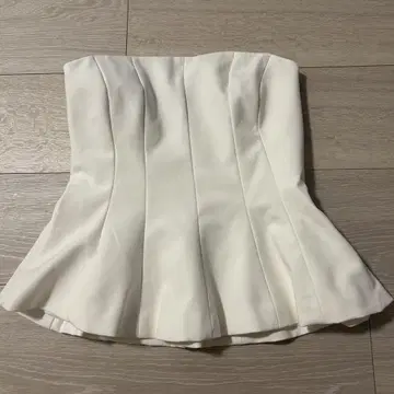 ZARA 화이트 베어 탑 XS 페플럼 미사용 새상품