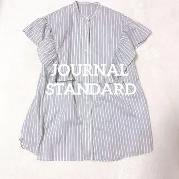 저널 스탠다드 프릴 블라우스 스트라이프 그레이 2023ss
