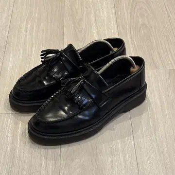 Dr.Martens Adrian 태슬 로퍼 UK8