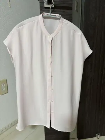 띠어리 럭스 블라우스 컨디션 최상