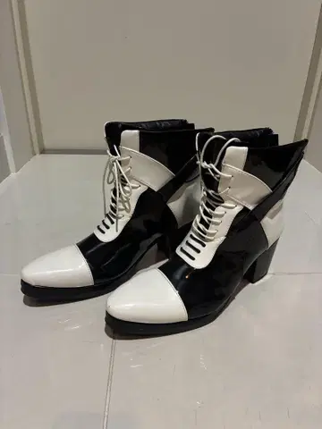 투톤 컬러 레이스업 웨스턴 부츠