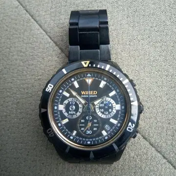 WIRED 와이어드 크로노그래프 VK63-K270 손목시계