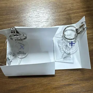 헌터헌터 클리어 베이스 키링 키루아 레오리오