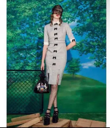 파메오 포즈 Ruba Garde Dress