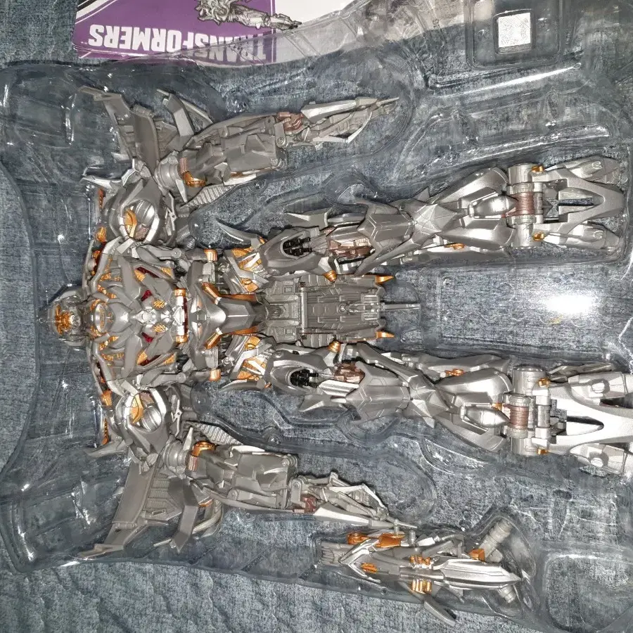 Selling Transformers MPM figure Megatron. #megatron,#타카라토미,#트포,#매가트론,#옵티머스  on Bunjang Global Site.