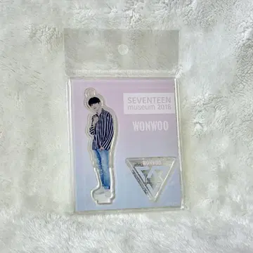 SEVENTEEN museum2018 원우 아크릴 스탠드