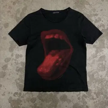 래드 뮤지션 블랙 티셔츠