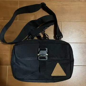 피세브레이브 숄더백 사선 가케