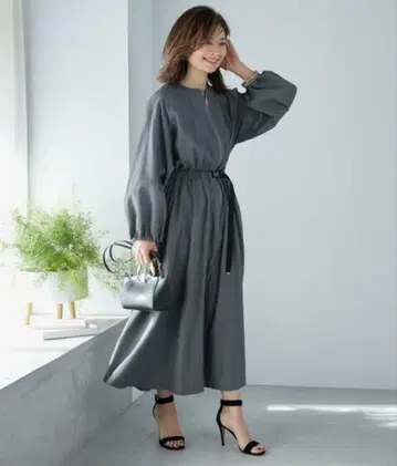 INED 이네드 미호키 나호 콜라보 스포츠 디테일 시즈카 원피스