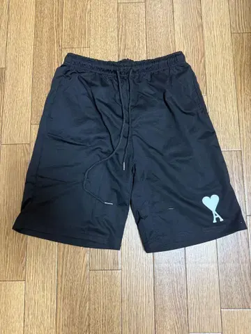블랙 하트 로고 숏 팬츠 하프 팬츠 팬츠 반바지 팬츠
