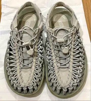 KEEN 킨 UNEEK 유니크 샌들 24cm 샌들 그레이