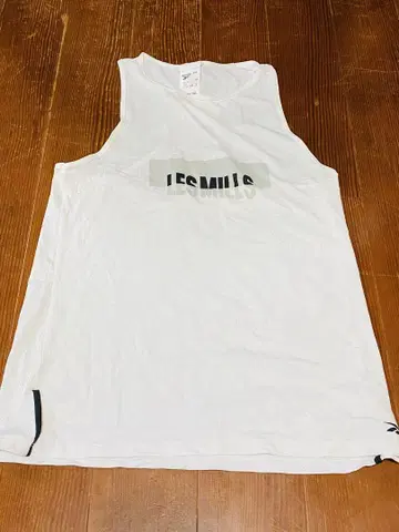 LES MILLS 화이트 탱크탑