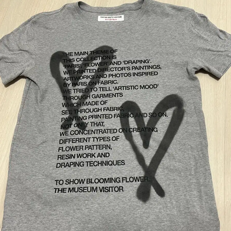 Tシャツ・カットソー THE MUSEUM VISITOR HEART SPRAYED T-SHIRTS GREY The Museum Visitor Heart Sprayed T-Shirt Grey | eBay