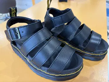 Dr.Martens 여성용 샌들 가죽 통굽 23.5cm
