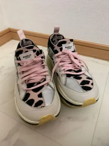 BRANDBLACK 레오파드 무늬 스니커즈