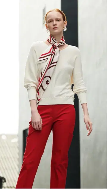 theory luxe 완판 한정 컬러 빨간색 테이퍼드 팬츠 스트레치 L