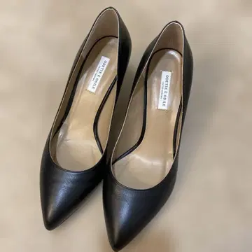 오데뜨 앤 오딜 펌프스