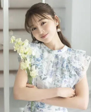 토코 클로젯 정원 로즈 프린트 시어 체크 프릴 블라우스