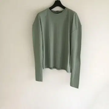 RIM.ARK 림 아크 파워 숄더 L/S 티 프리