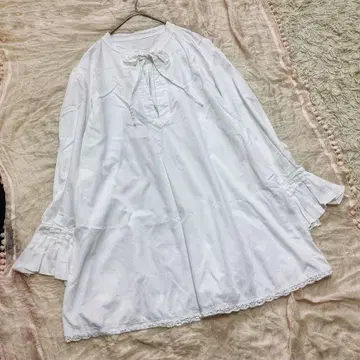 오버 사이즈 스키퍼 프릴 레이스 자수