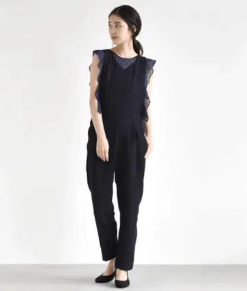 새상품급 kaene 도트 쉬폰 올인원 네이비 살로펫