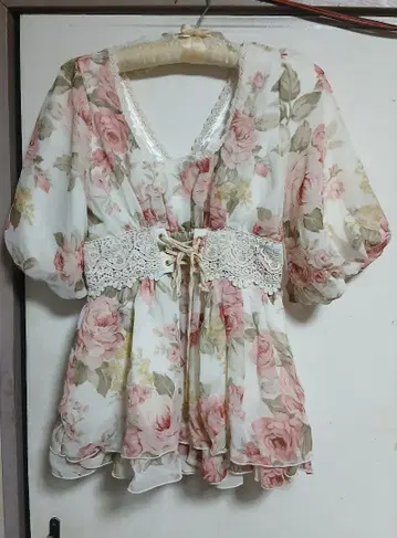 LIZ LISA 꽃무늬 튜닉 반소매
