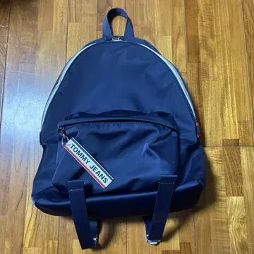TOMMY JEANS 네이비 백팩